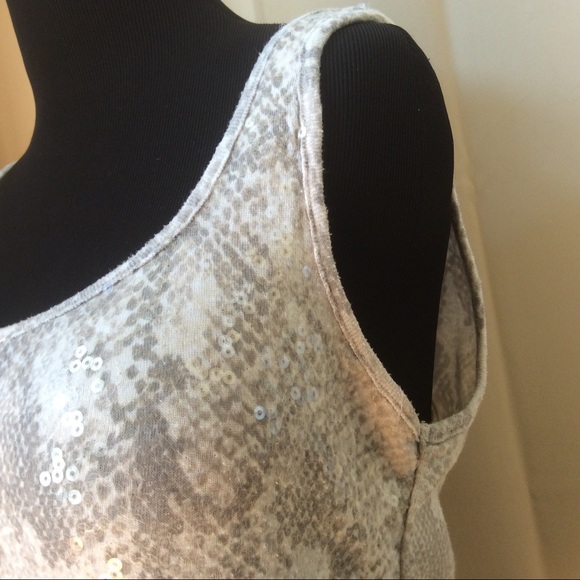 Old Navy Snakeskin Sequined Tank Top - Picture 7 of 9